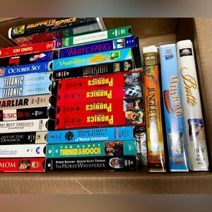 Lot of Assorted Vintage 26 VHS Tapes - Adventure/Comedy/Sci-Fi/Education/Action